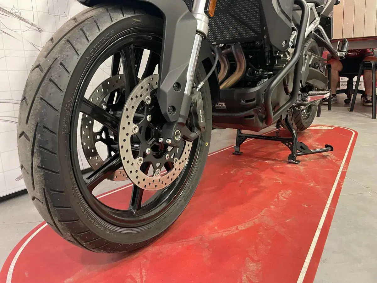 Suzuki V-Strom 800SE (2025 - 26) (10)