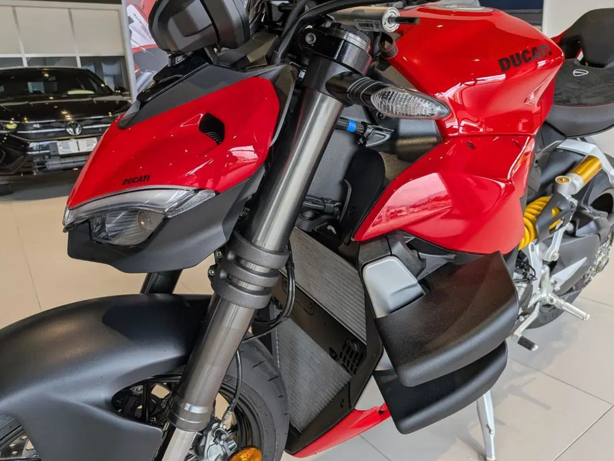Ducati Streetfighter V2 (2022 - 24) (7)
