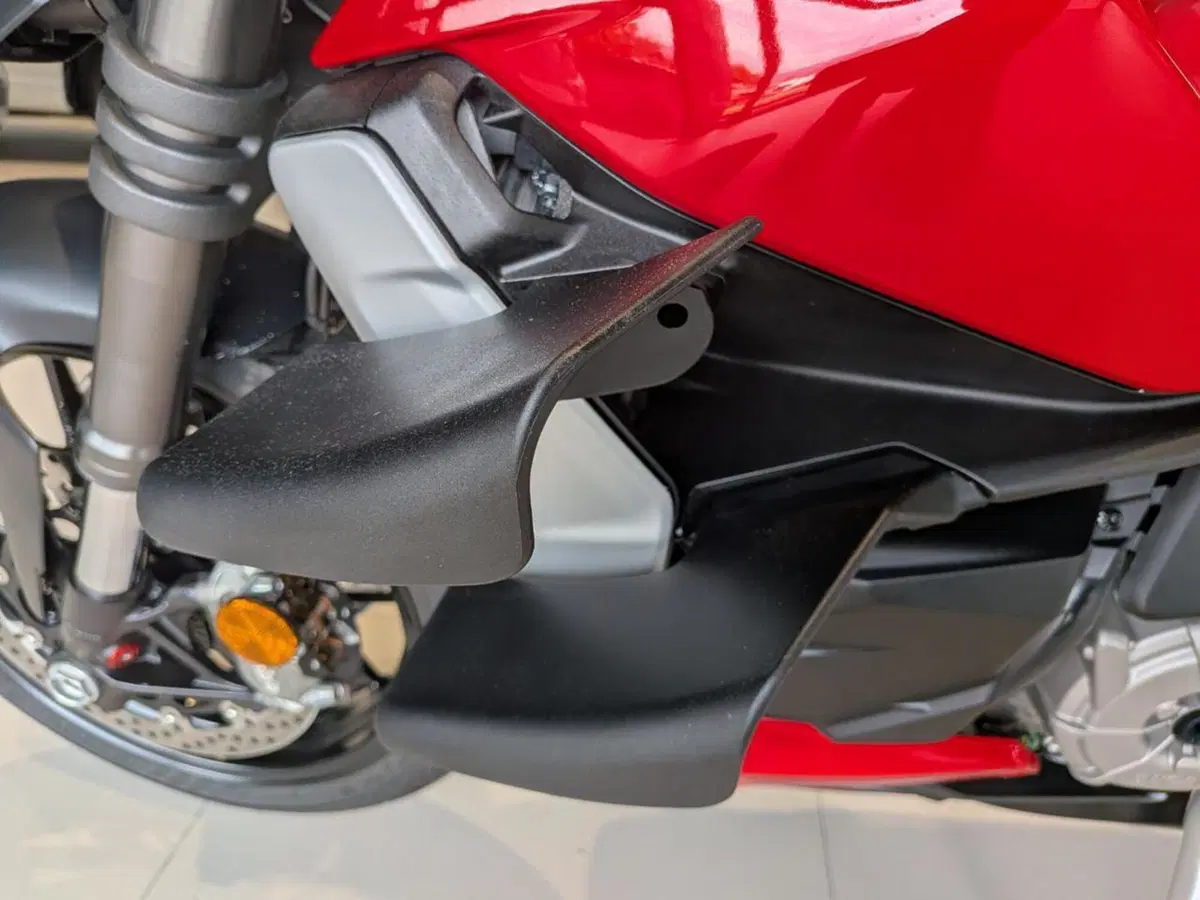 Ducati Streetfighter V2 (2022 - 24) (10)