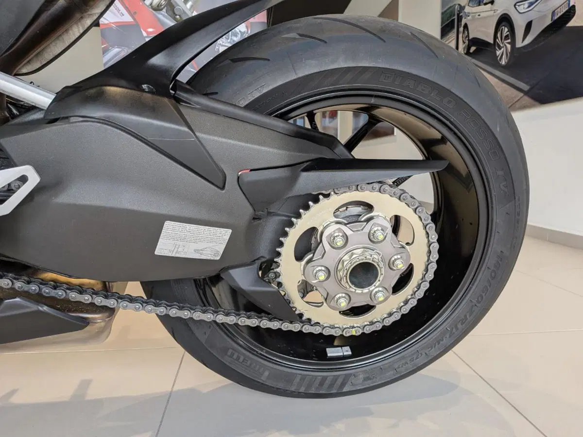 Ducati Streetfighter V2 (2022 - 24) (14)