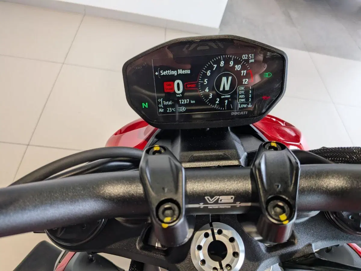 Ducati Streetfighter V2 (2022 - 24) (18)