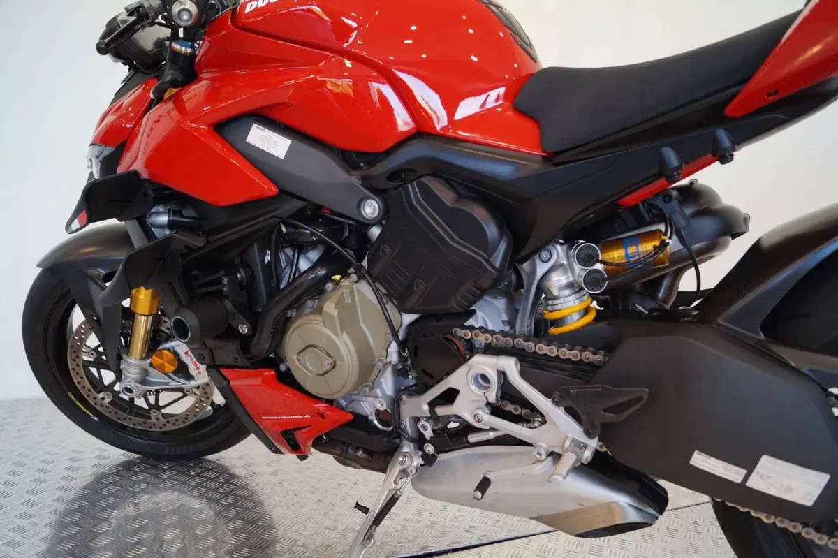 Ducati Streetfighter V4 1100 S (2020) (7)