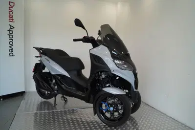 Piaggio MP3 310 Sport (2025 - 26) usata