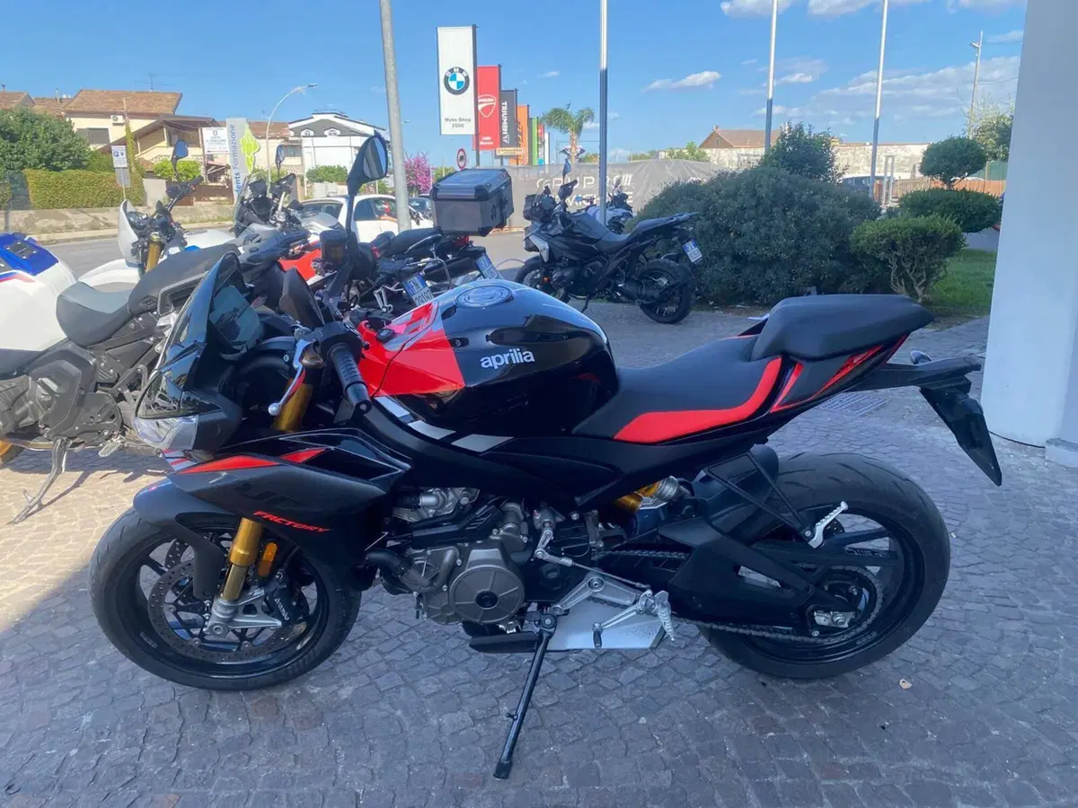 Aprilia Tuono 660 Factory (2025 - 26) (2)