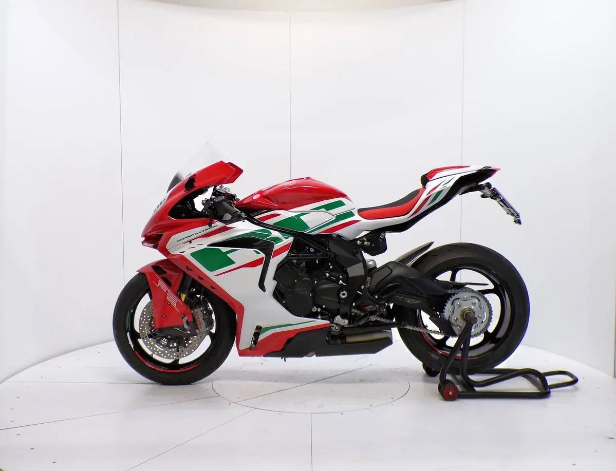 MV Agusta F3 800 RC (2022 - 25) (4)