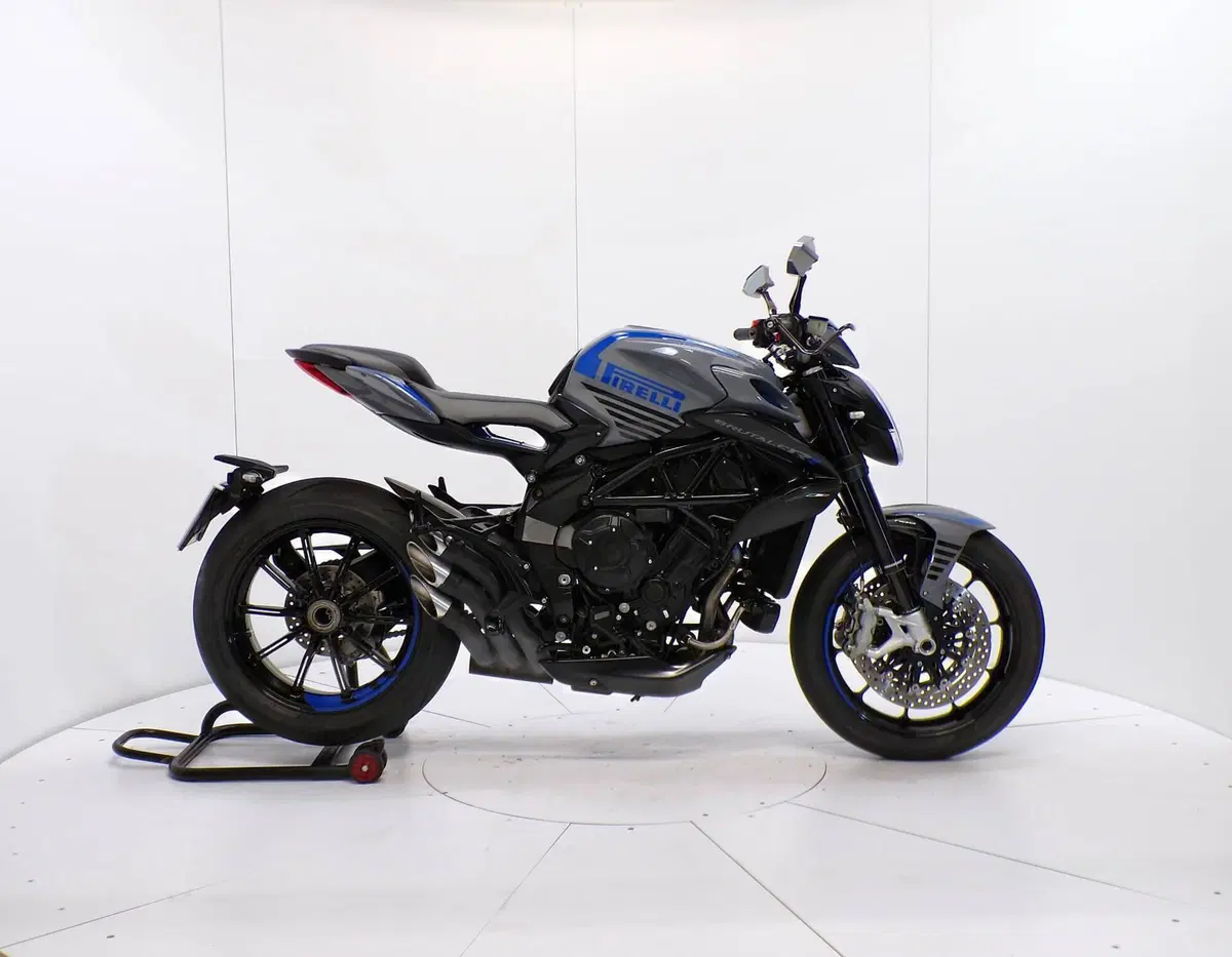 MV Agusta Dragster 800 RR Pirelli (2019)