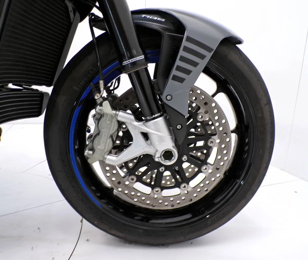 MV Agusta Dragster 800 RR Pirelli (2019) (11)