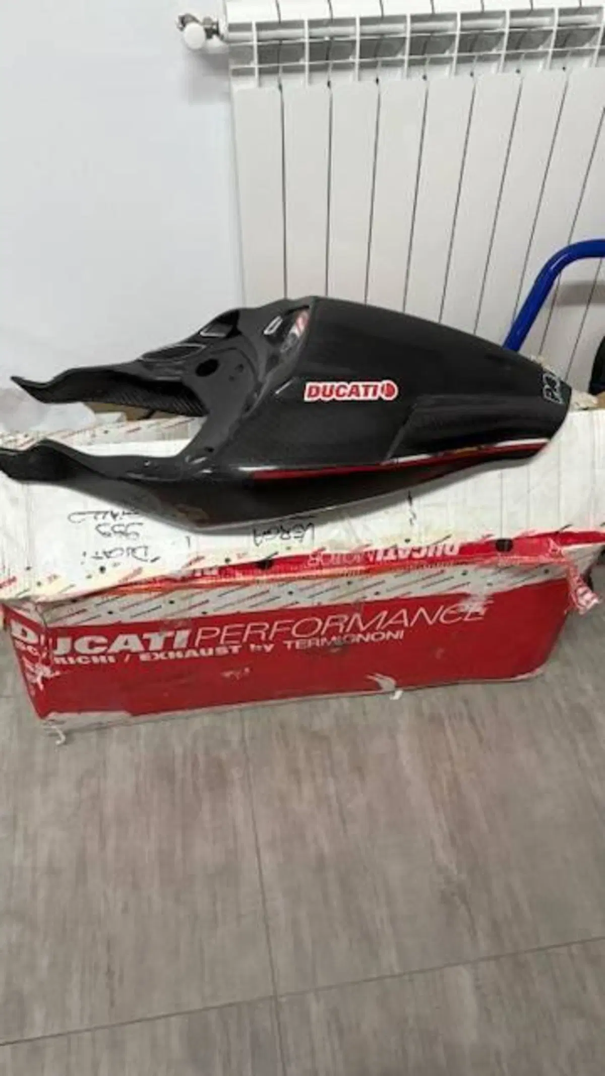 Codone in carbonio per Ducati 999/749 Febur