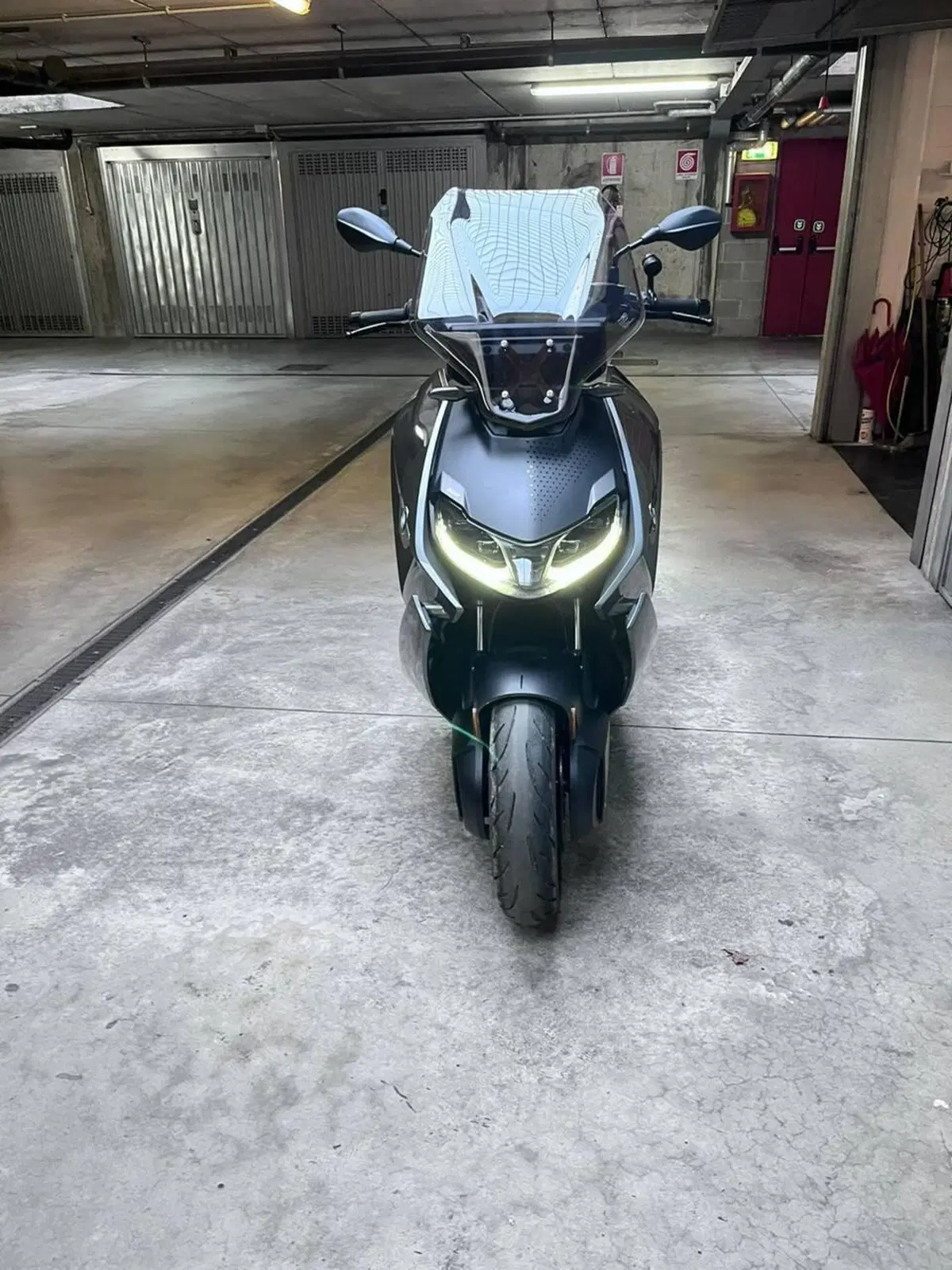 Bmw CE 04 (2021 - 25) (2)