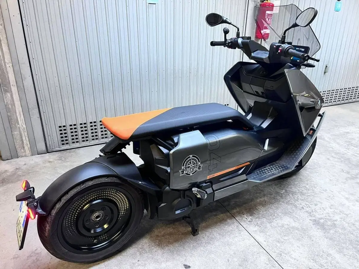 Bmw CE 04 (2021 - 25) (4)