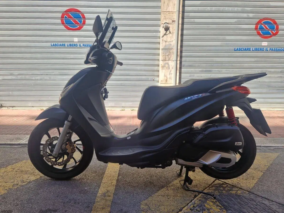 Piaggio Medley 150 S ABS (2021 - 25) (3)