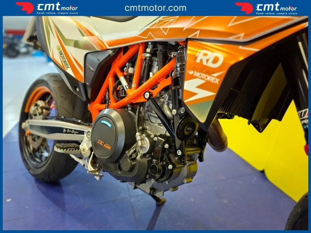 KTM 690 SMC R (2019 - 20) (10)