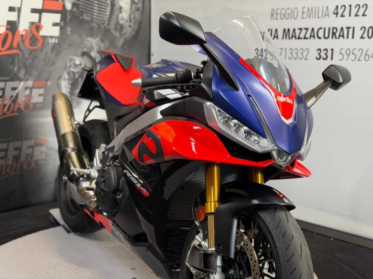 Aprilia RSV4 1100 Factory (2021 - 24) (8)