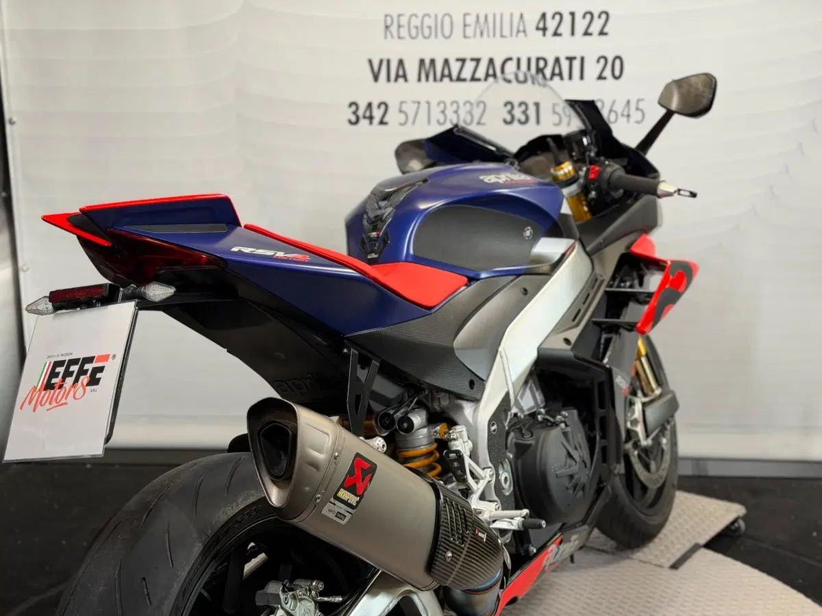 Aprilia RSV4 1100 Factory (2021 - 24) (16)