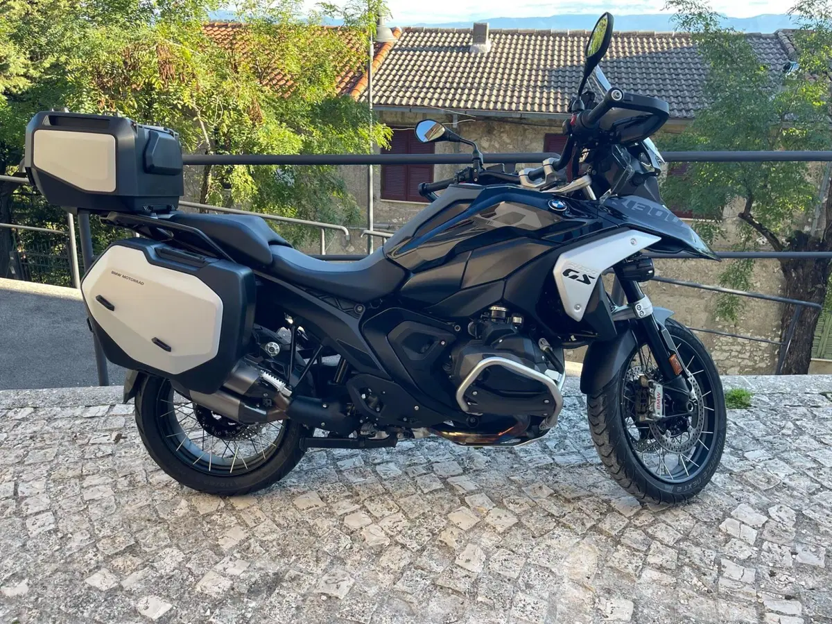 Bmw R 1300 GS Triple Black (2023 - 26) (3)