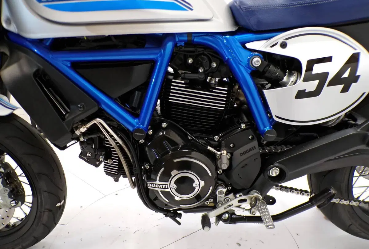 Ducati Scrambler 800 Cafè Racer (2017 - 21) (9)