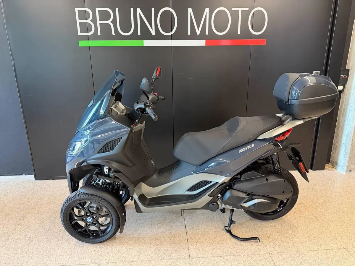 Piaggio MP3 310 (2025 - 26) (5)