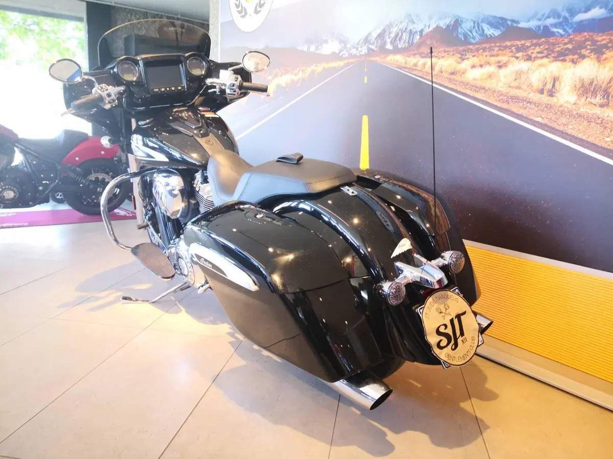 Indian Chieftain Limited (2019 - 20) (8)