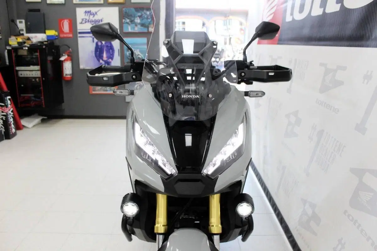 Honda X-ADV 750 DCT (2021 - 24) (4)