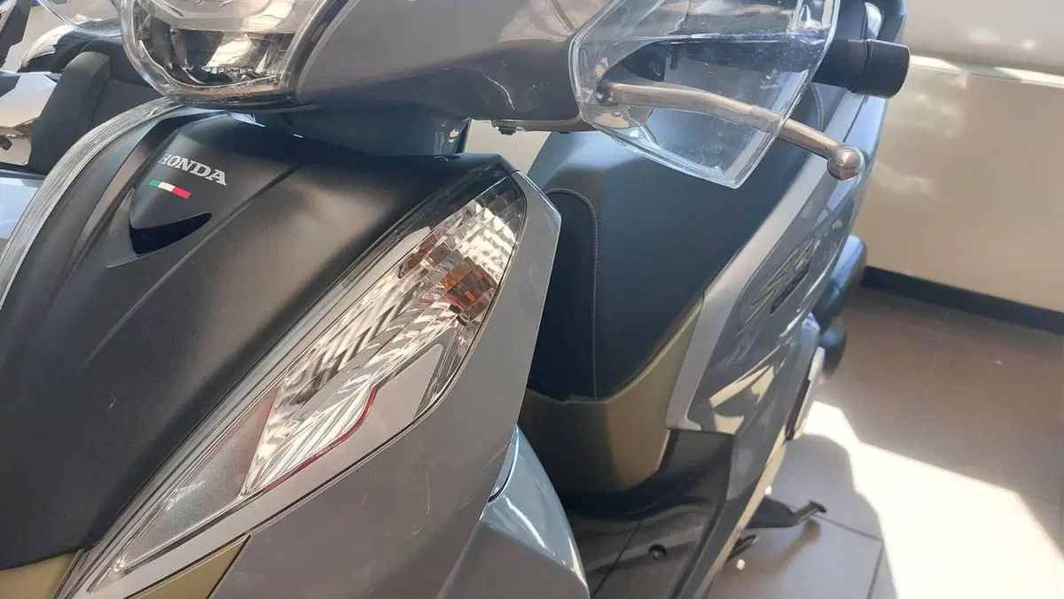 Honda SH 300 i Sport ABS (2018 - 20) (3)