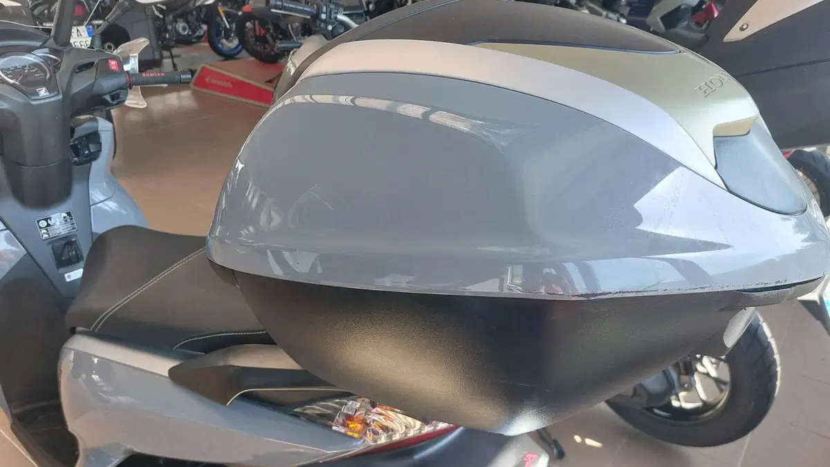 Honda SH 300 i Sport ABS (2018 - 20) (6)