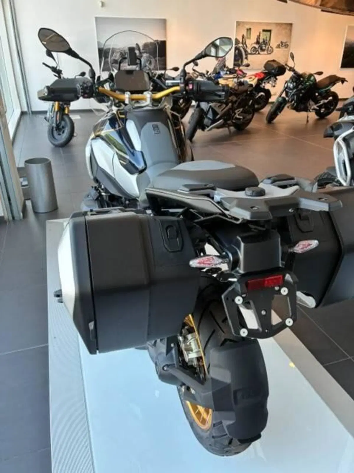 Bmw R 1300 GS (2023 - 26) (3)