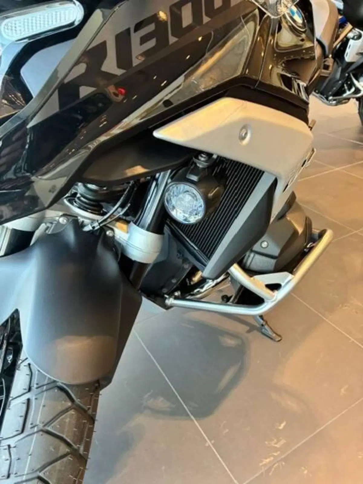 Bmw R 1300 GS Triple Black (2023 - 26) (3)