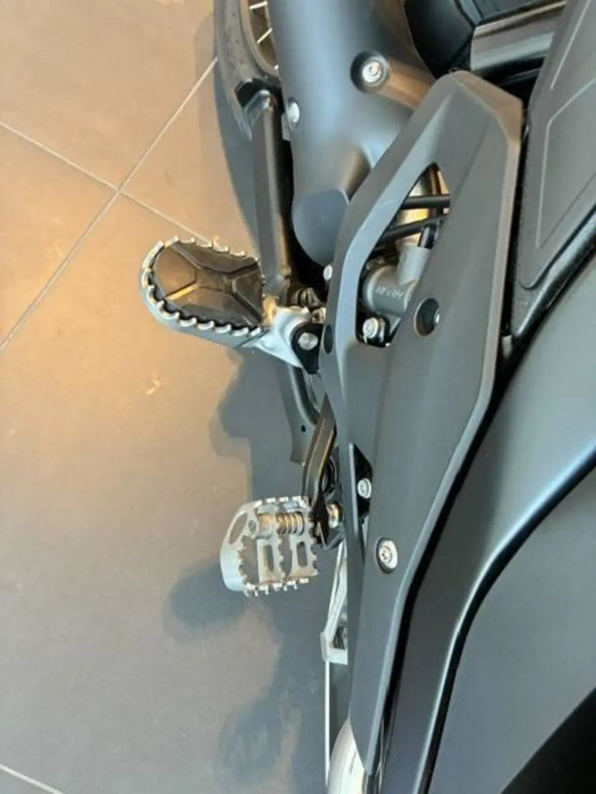 Bmw R 1300 GS Triple Black (2023 - 26) (4)