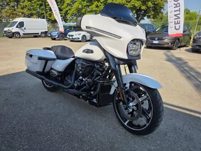 Harley-Davidson Street Glide (2024 - 26) usata