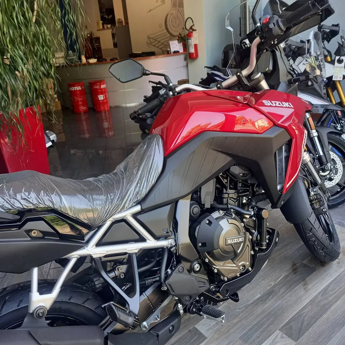 Suzuki V-Strom 800SE (2025 - 26) (2)