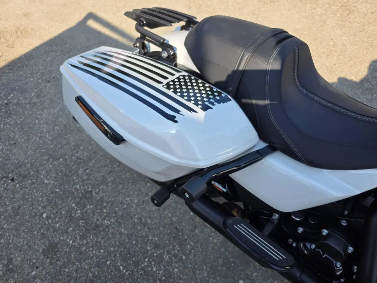 Harley-Davidson Street Glide (2024 - 26) (6)