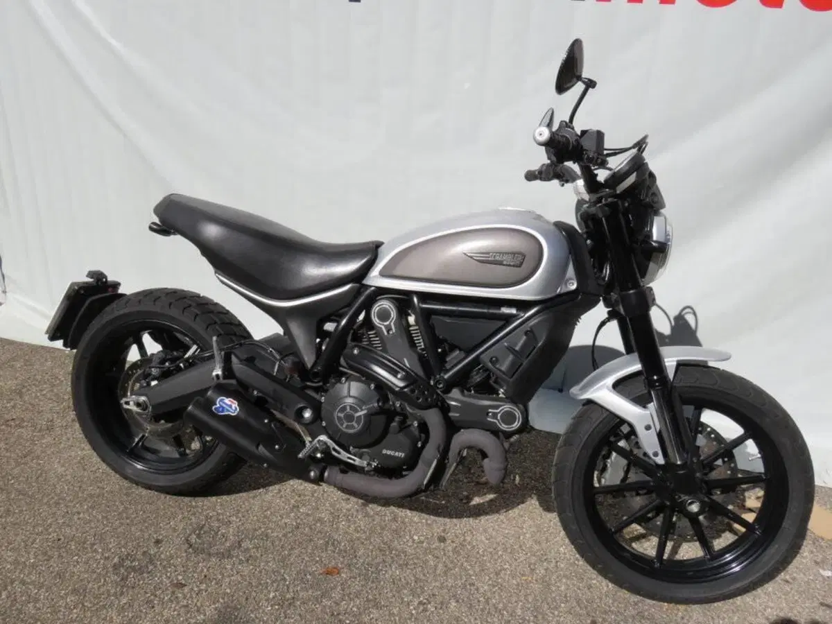 Ducati Scrambler 800 Icon (2017 - 20) (2)