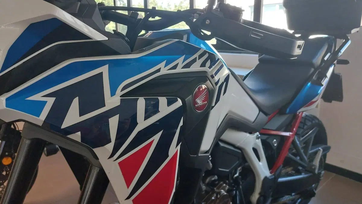 Honda Africa Twin CRF 1100L Urban (2022 - 23) (2)