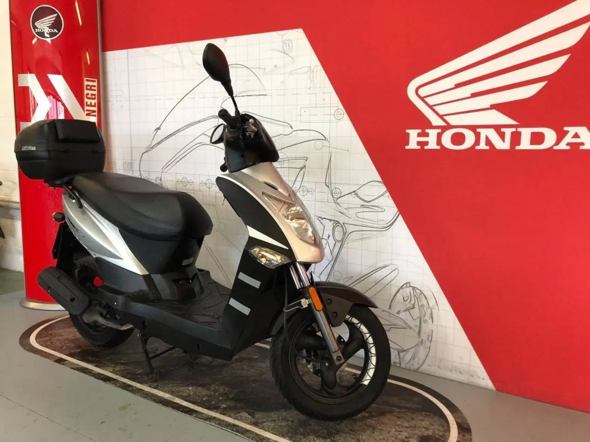 Kymco Agility 125 R12 (2007 - 13) (6)