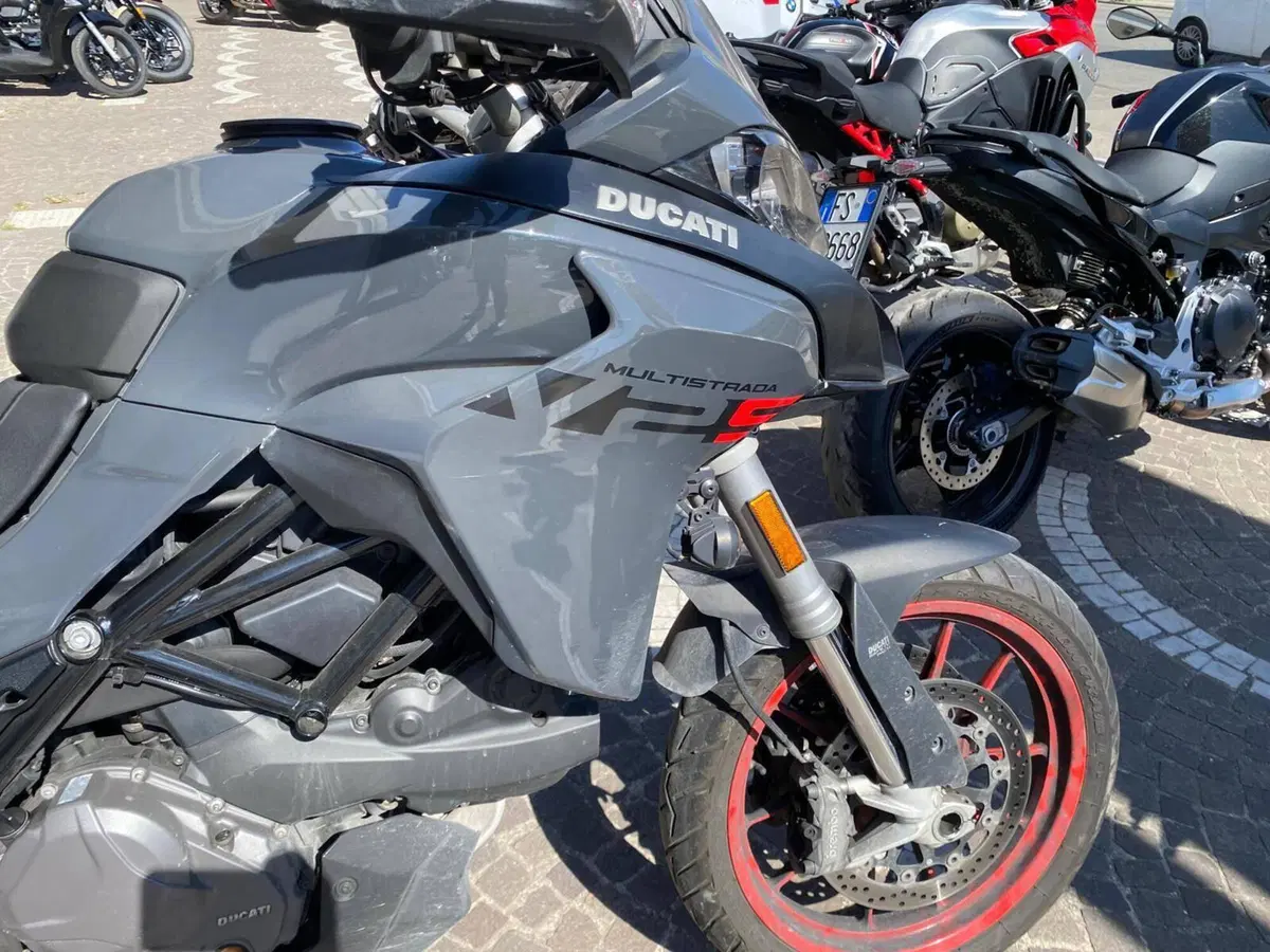 Ducati Multistrada V2 S (2022 - 24) (9)