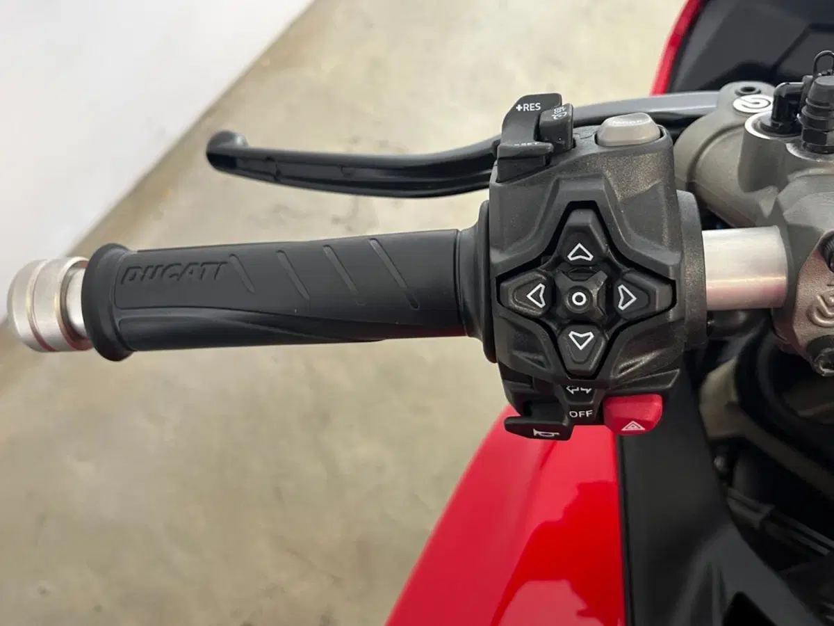 Ducati Panigale V2 (2025 - 26) (11)