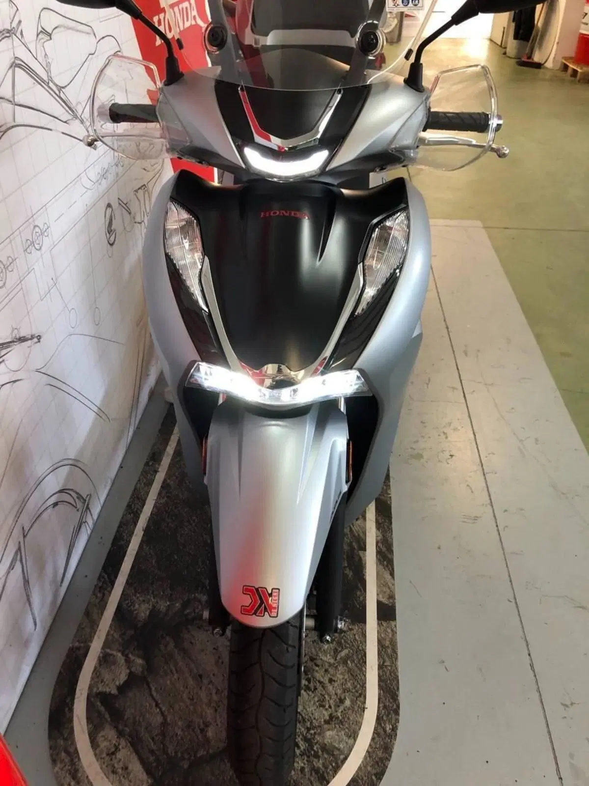 Honda SH 350 (2021 - 24) (3)