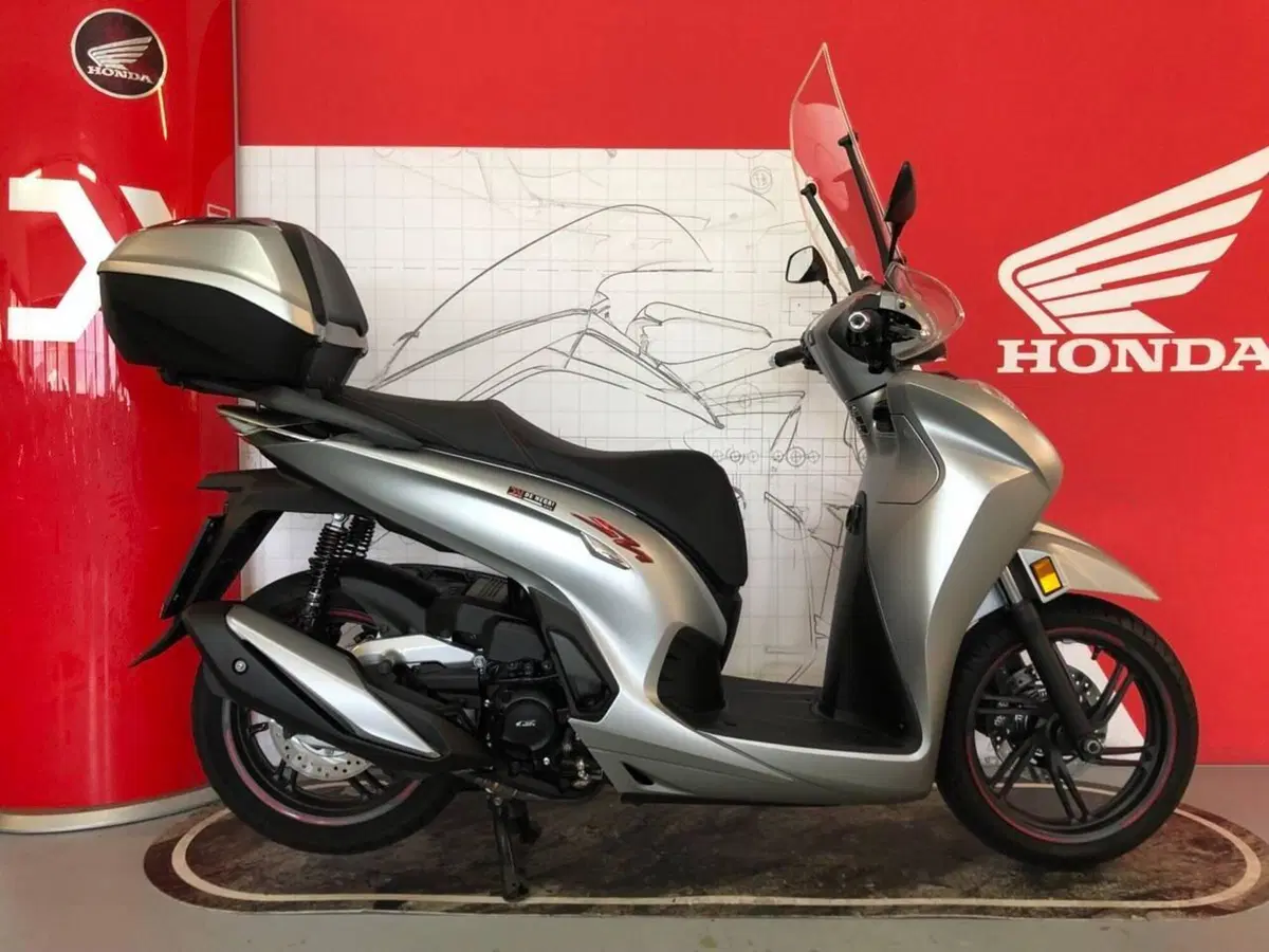 Honda SH 350 (2021 - 24) (6)