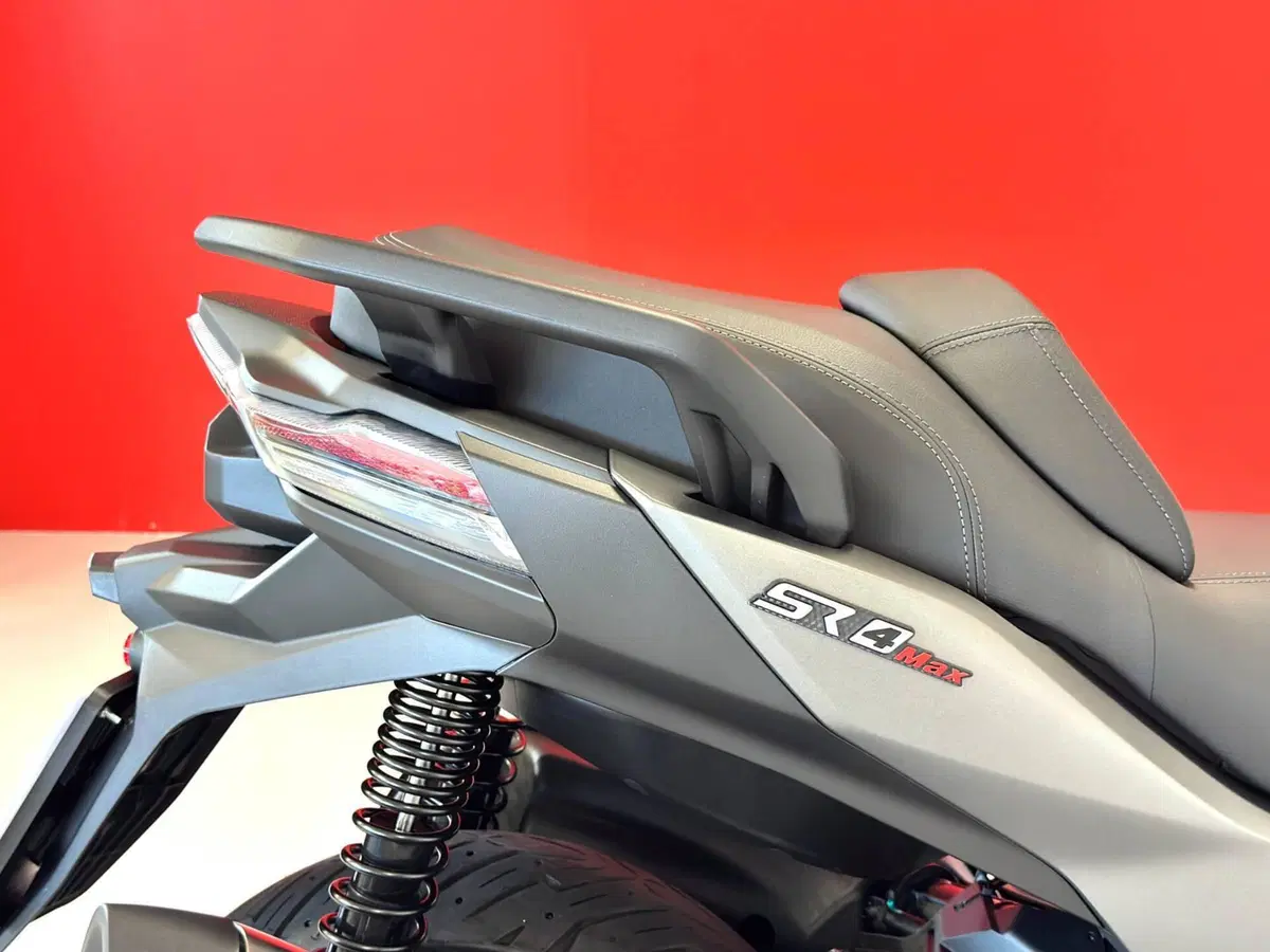 Voge Sfida SR4 MAX (2024 - 26) (10)