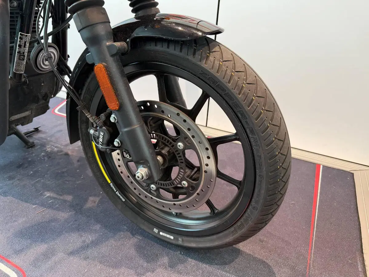 Royal Enfield HNTR 350 (2022 - 26) (3)