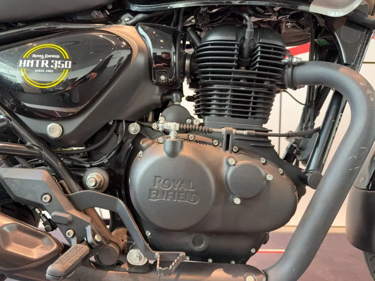 Royal Enfield HNTR 350 (2022 - 26) (4)