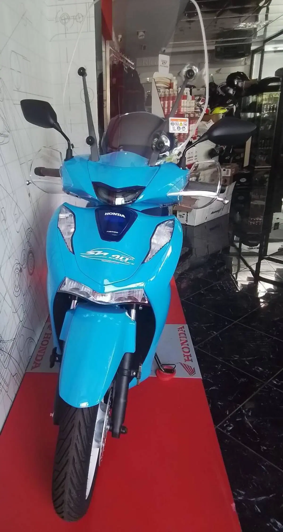 Honda SH 125i (2024 - 25) (3)