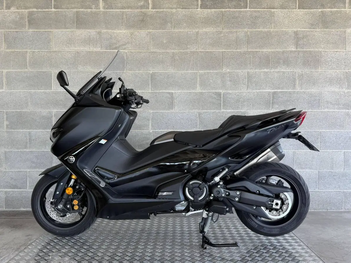 Yamaha T-Max 560 (2020 - 21) (7)