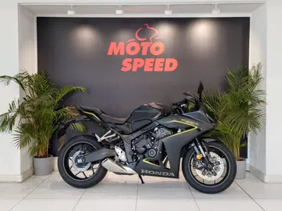 Honda CBR 650 R E-Clutch (2024 - 26) nuova