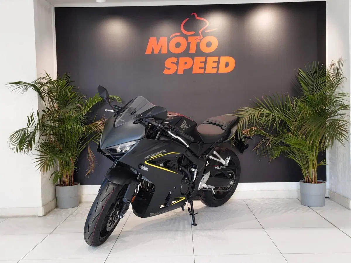 Honda CBR 650 R E-Clutch (2024 - 26) (4)