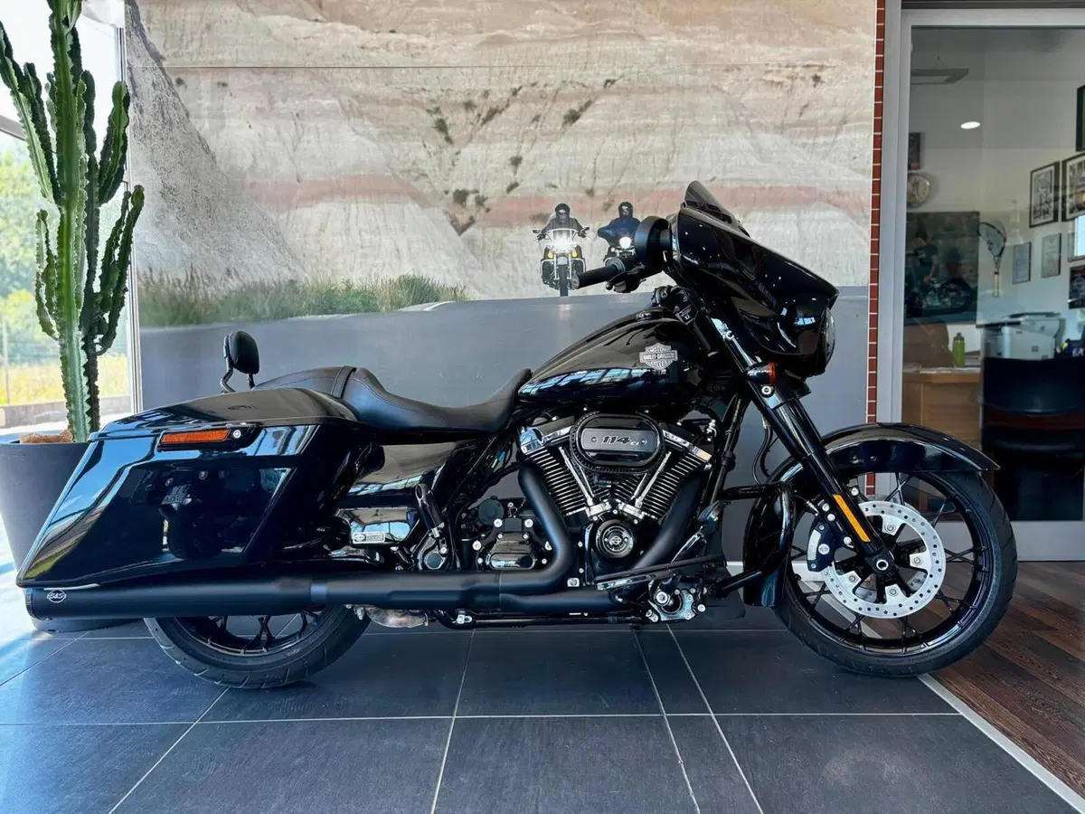 Harley-Davidson Street Glide Special (2021 - 23)