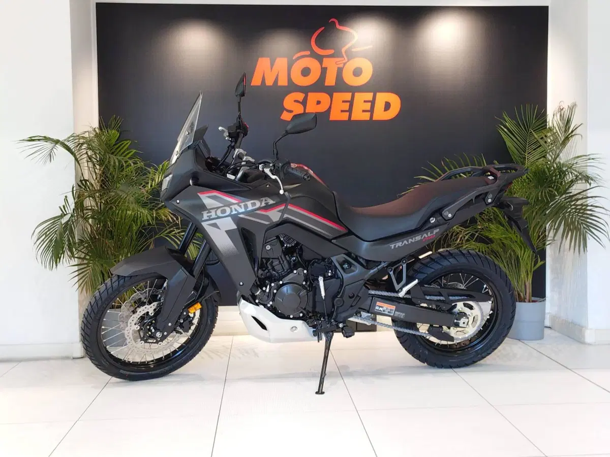 Honda Transalp XL750 (2026) (5)