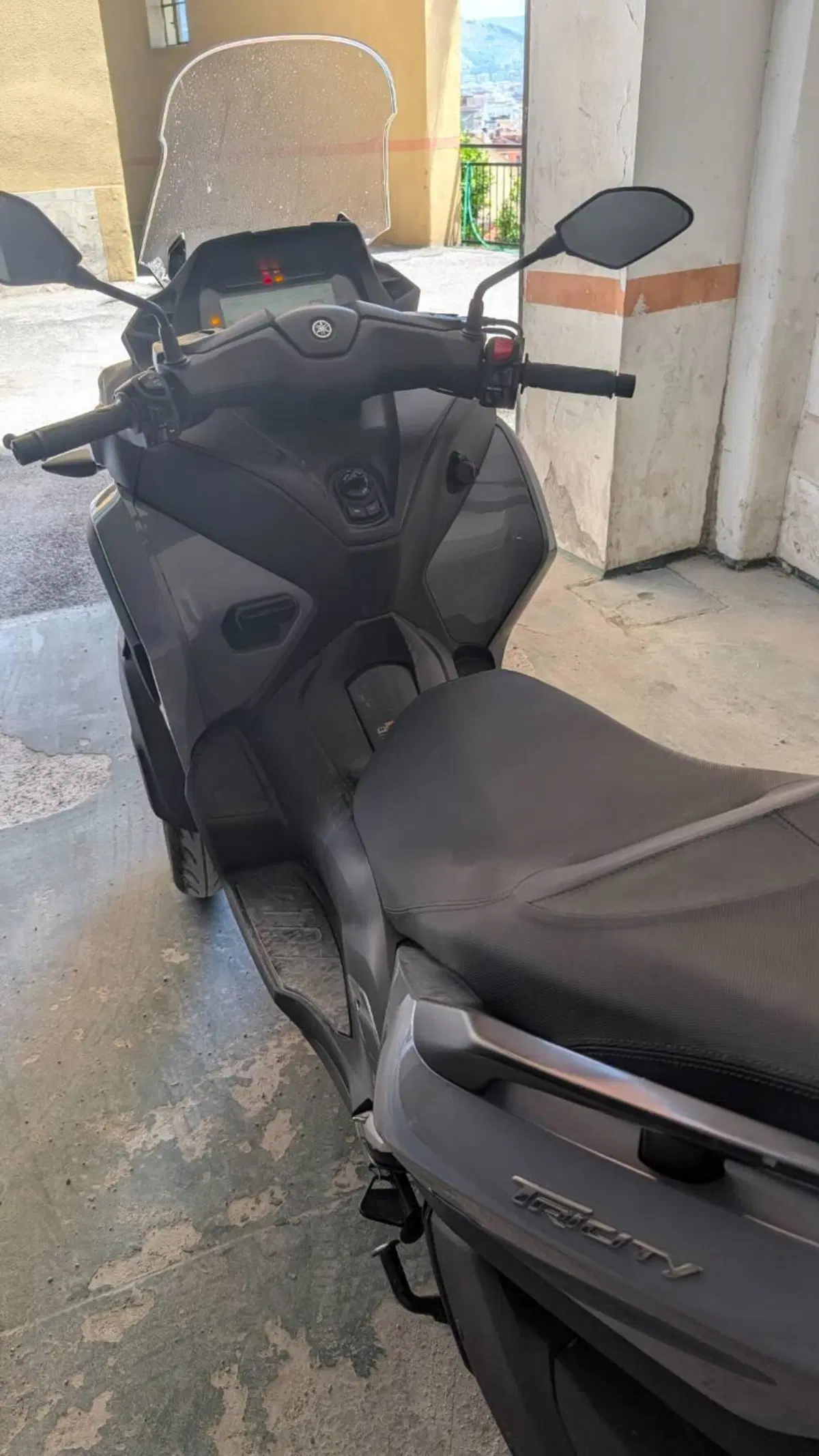 Yamaha Tricity 300 (2021 - 24) (8)