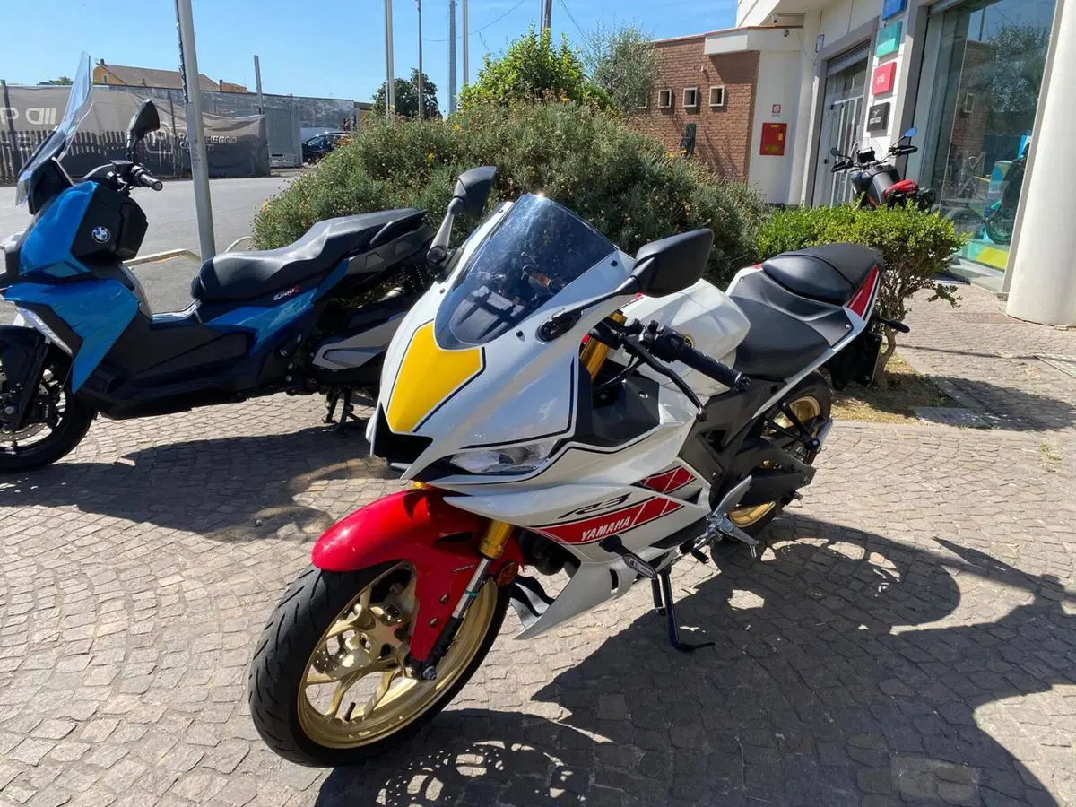 Yamaha YZF R3 (2021 - 24) (3)