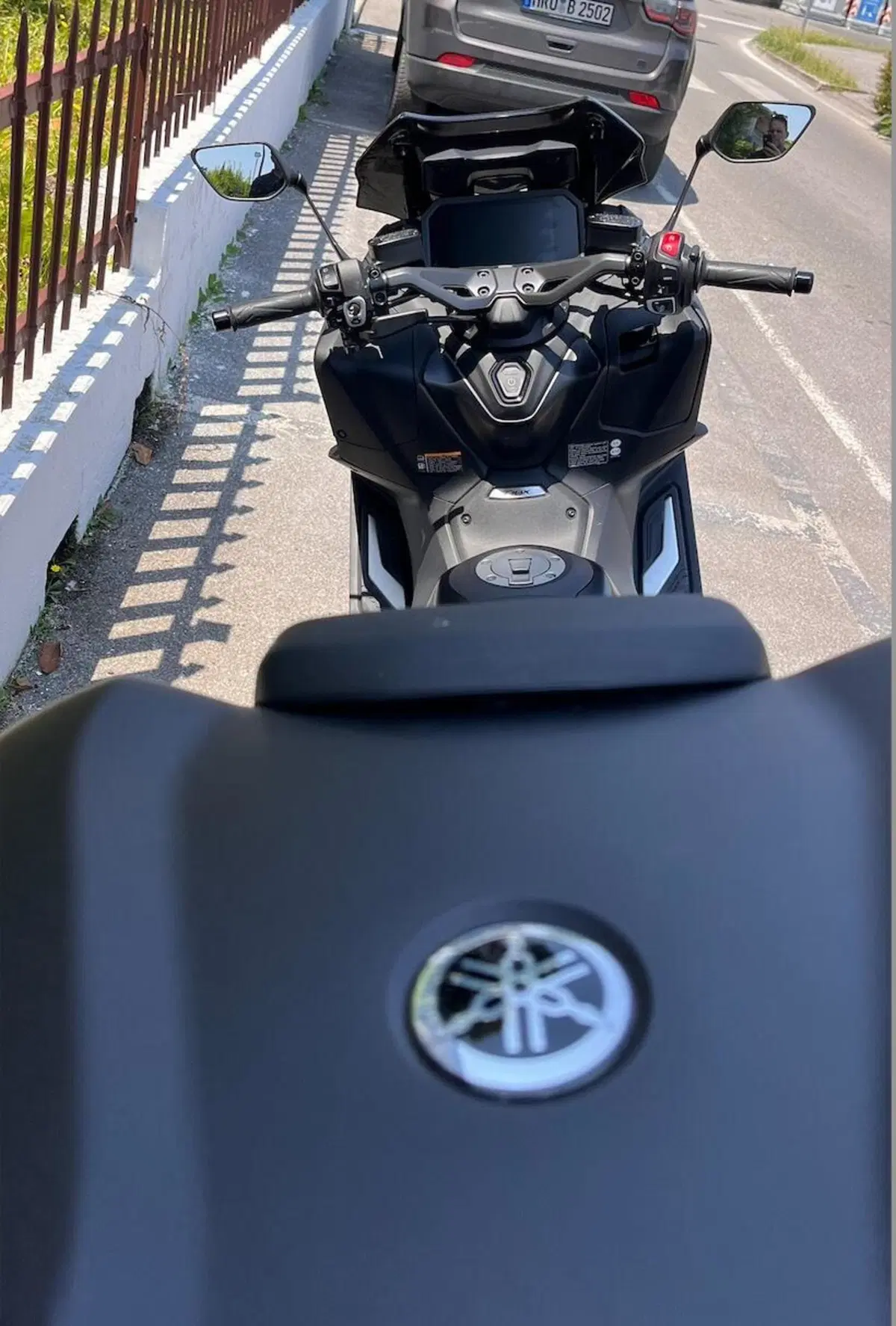 Yamaha T-Max 560 (2022 - 24) (4)